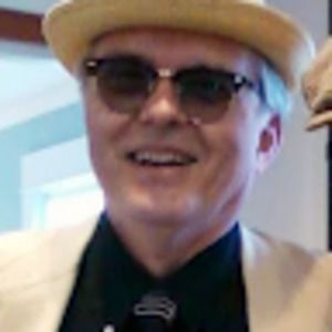 Meet your Posher, Lee